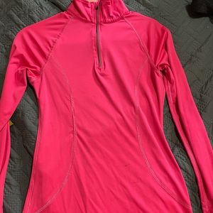 CUTE ATHLETIC TOP